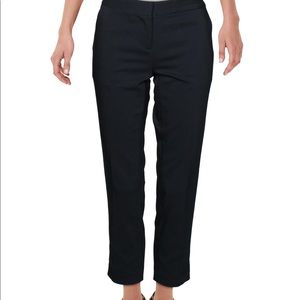 NWT Amanda and Chelsea Capri Pants Size 10